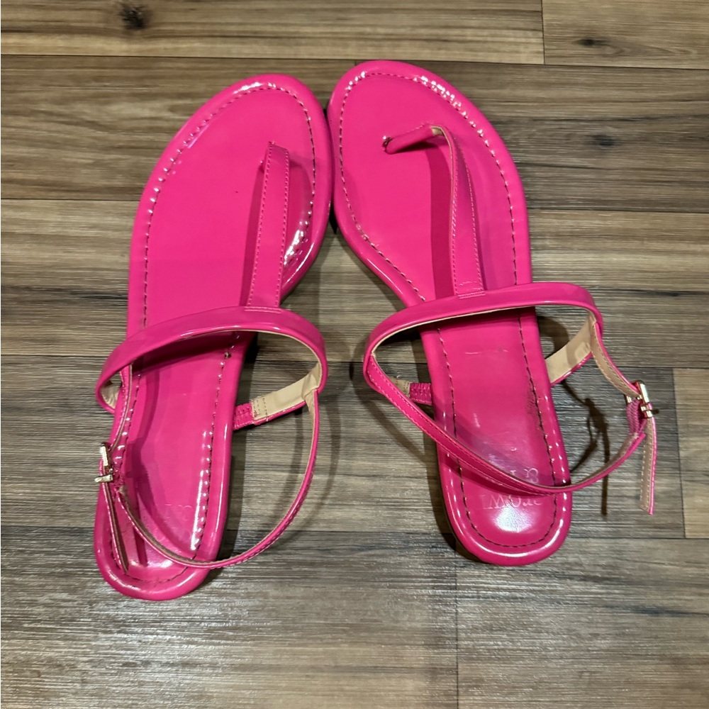 HOT PINK sandles.